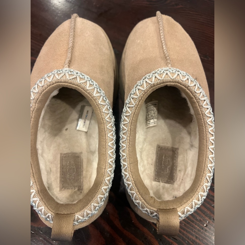 UGG Taz Girls Kids Tan With Teal Suede Slippers Size 13 EUC - Picture 7 of 7